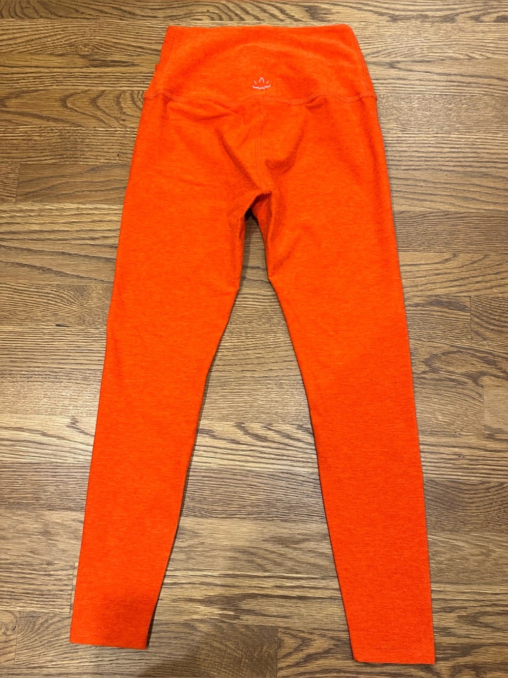 Beyond Yoga Spacedye At Your Leisure Midi Leggings Firecracker S - Picture 6 of 10